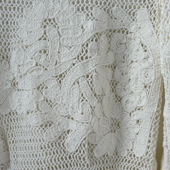 FARM Rio White Sweater - Picture 9 of 16